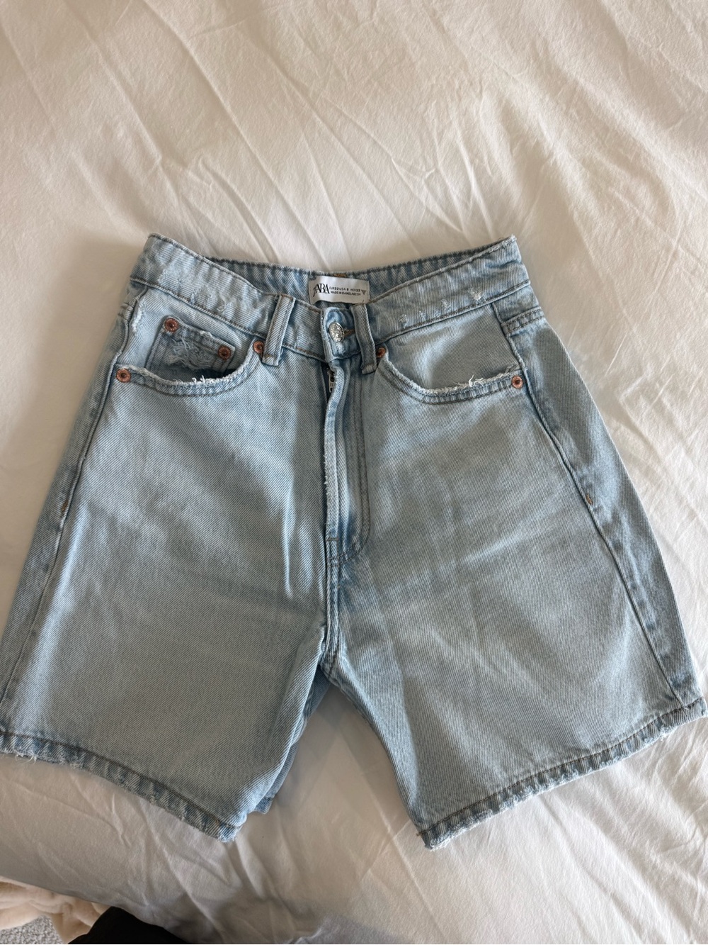 Zara Light Blue Denim Women’s Shorts